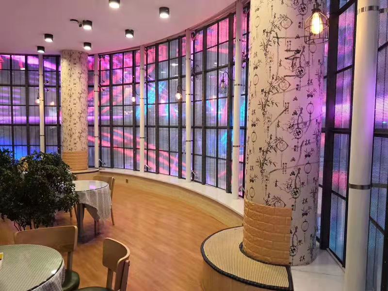 全彩led透明屏價(jià)格是多少錢？